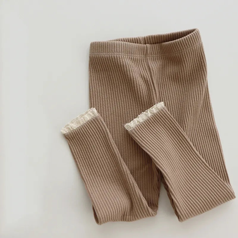 Ruffle Ankle Ribbed Legging