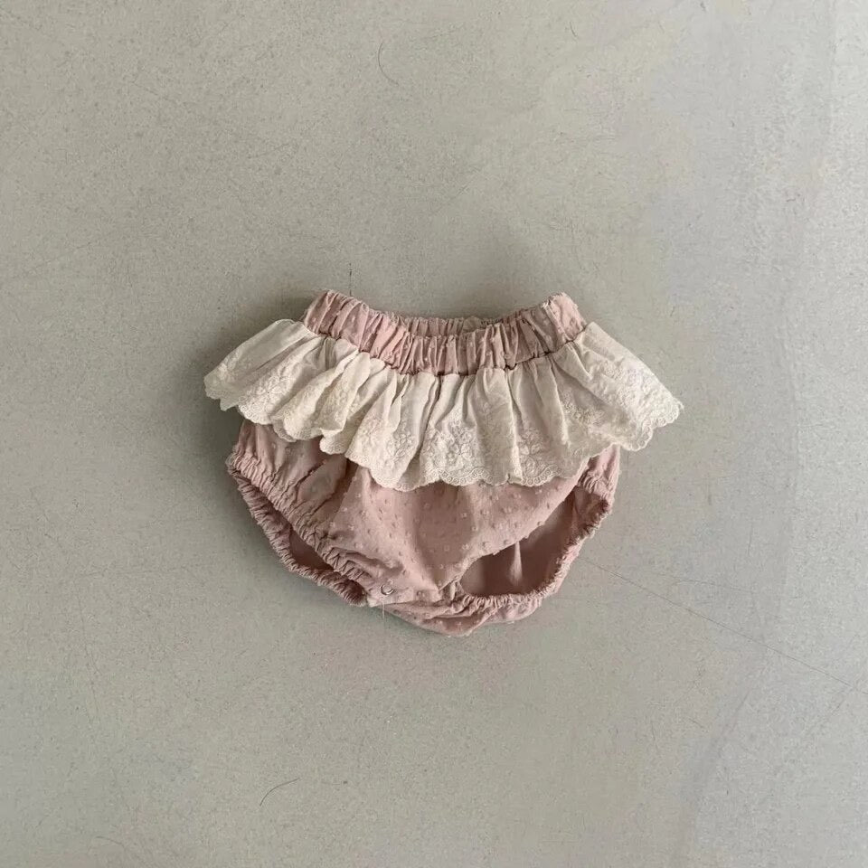 Ruffle Bloomer